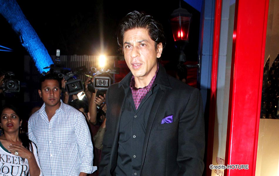 Shahrukh Khan at the launch of BANDRA 19011