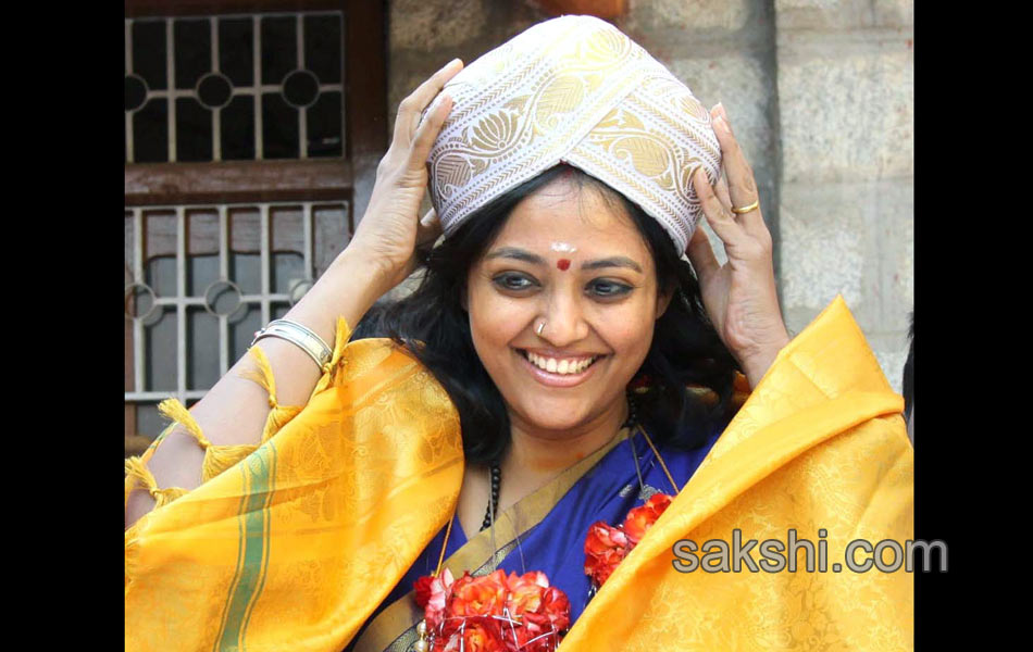 Ranjitha turns Sanyasin becomes Ma Anandamayi - Sakshi1