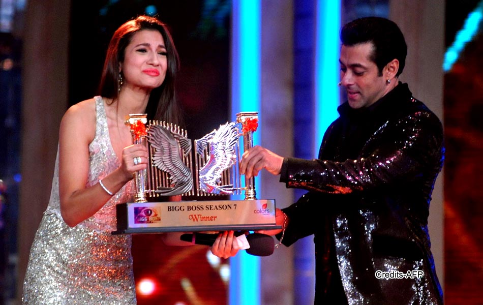 Bigg Boss 7 Salman Gauhar and Tanisha in limelight6