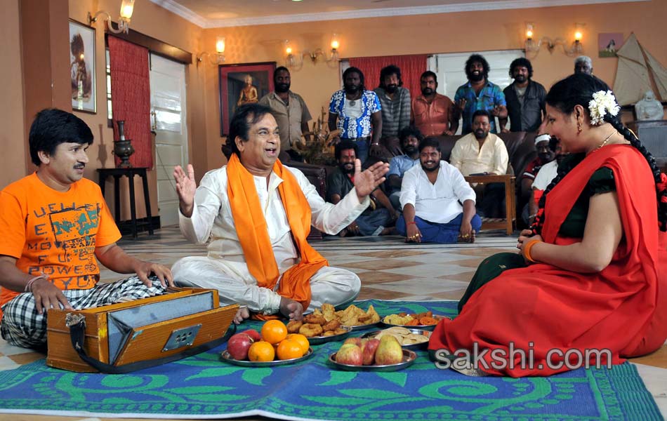 Bangkok Lo Brahmanandam Movie Stills20