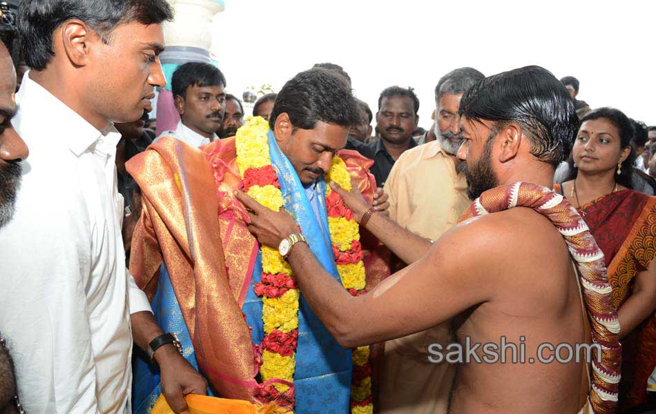 ys jagan samaikya shankaravam yatra in  Tirupati - Sakshi17