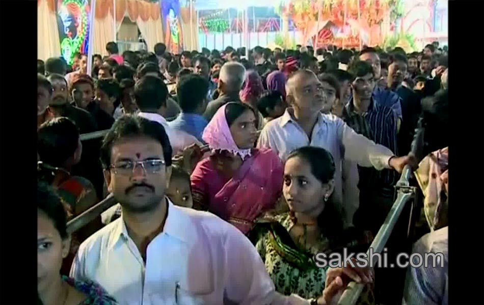 andhra pradesh devotees throng temples on vaikunta ekadasi37