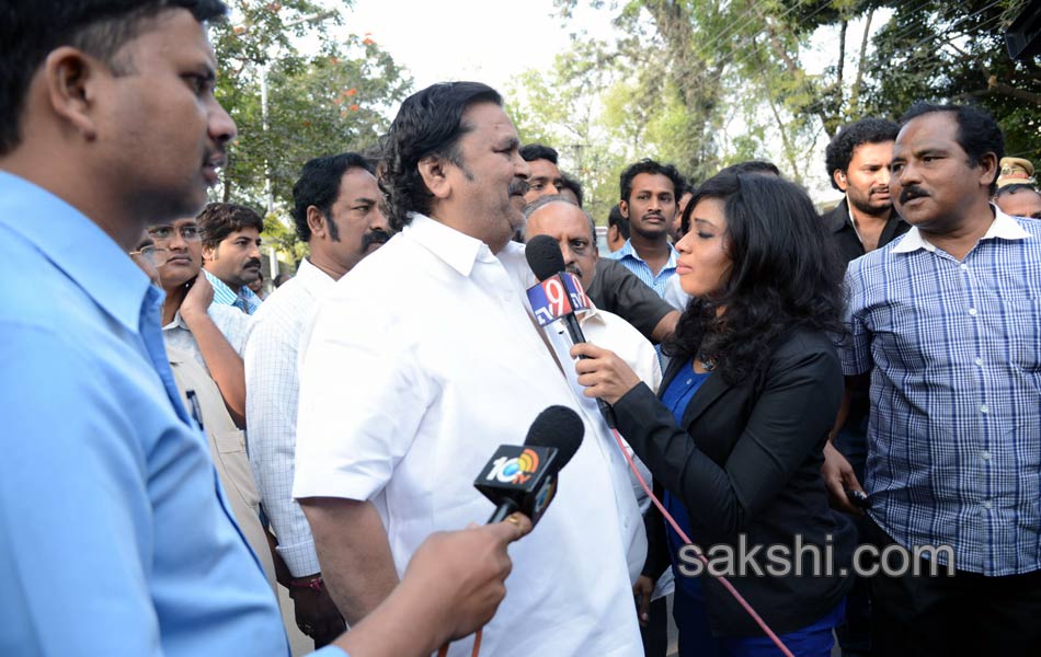 cinima and political celebrities condolence to akkineni family18