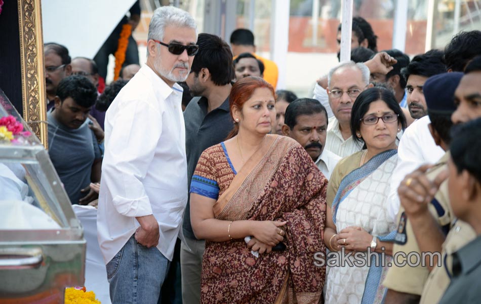 cinima and political celebrities condolence to akkineni family59