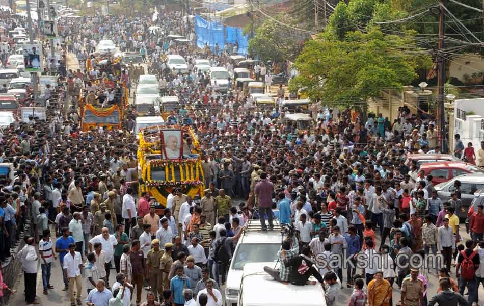 akkineni nageswara rao funerals in annapurna studios35