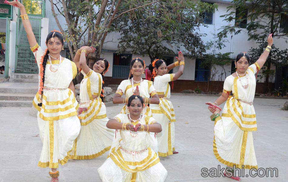 Students celebrate Cultural Programmes - Sakshi7