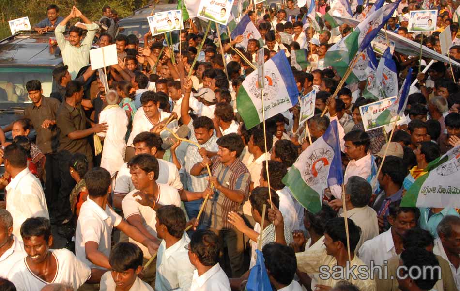 jagan mohan reddy samaikya shankaravam tour - Sakshi3