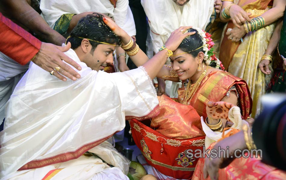 geetha madhuri with nandu marriage12