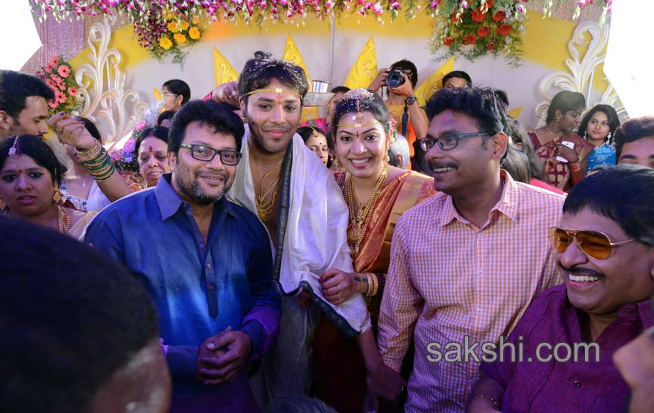 geetha madhuri with nandu marriage31