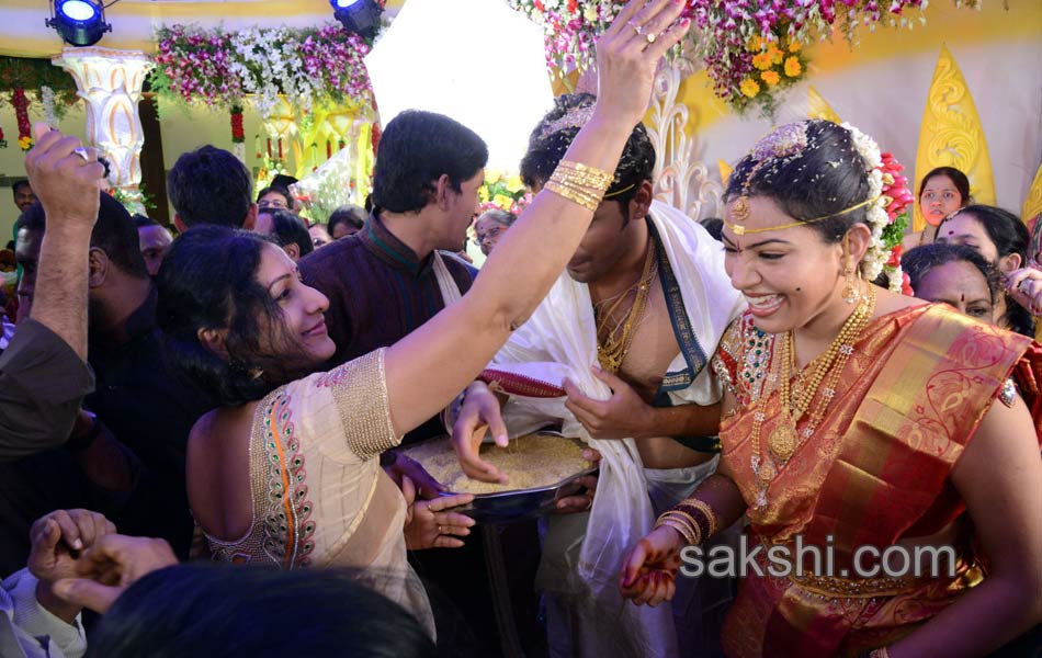 geetha madhuri with nandu marriage36