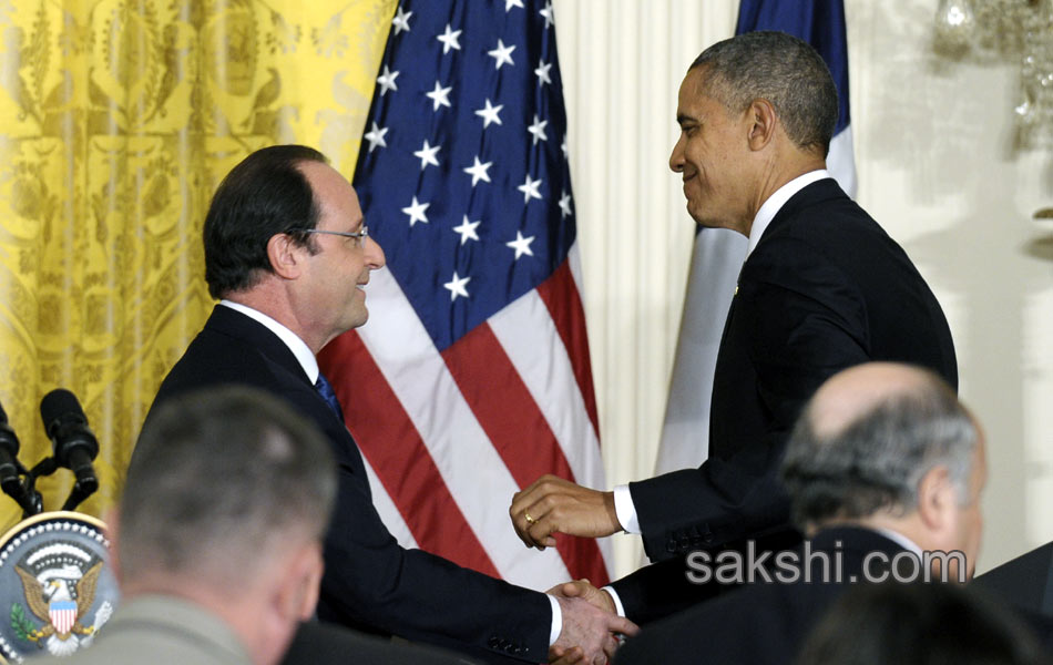 Obama and Francois Meeting - Sakshi15