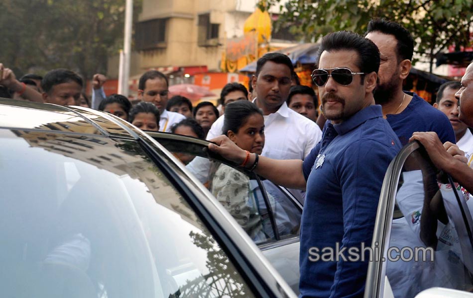 Salman Khan in Little Hearts Marathon4