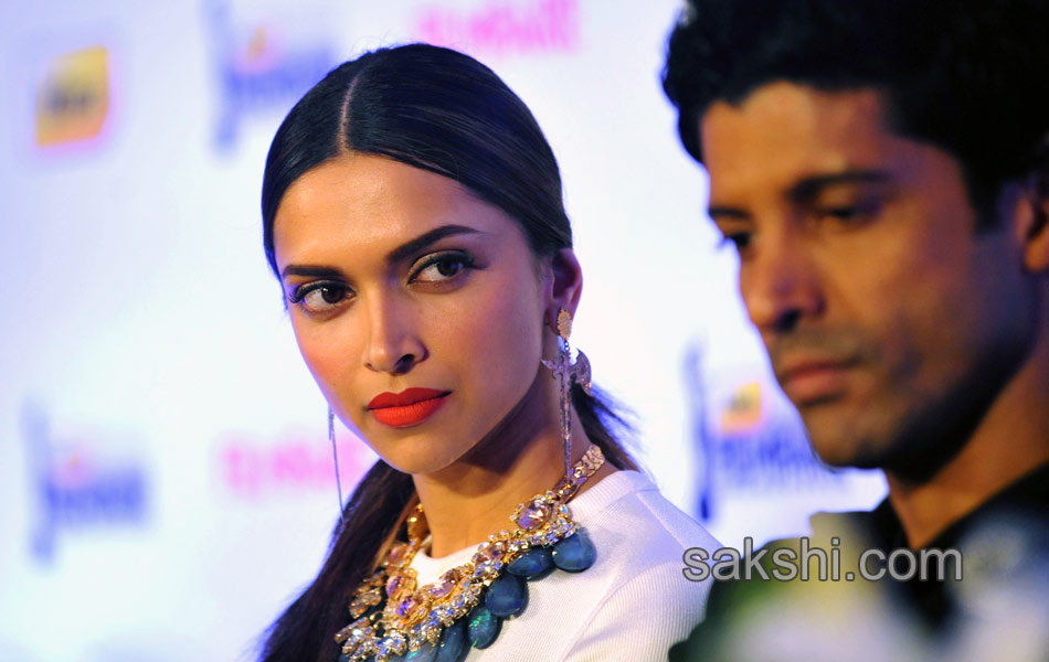 Deepika Padukone attends the cover launch for the 59th Idea Filmfare Awards4