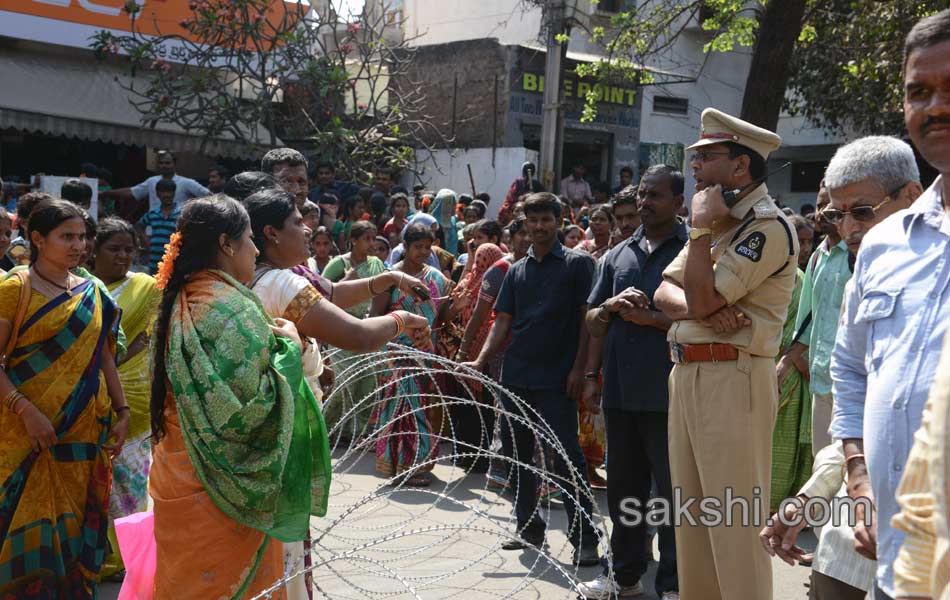 Dharna of Anganwadis29