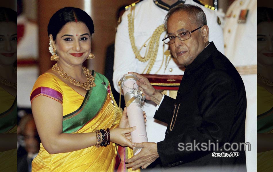 Padma Awards 2014 function at the Rashtrapati Bhavan in New Delhi1