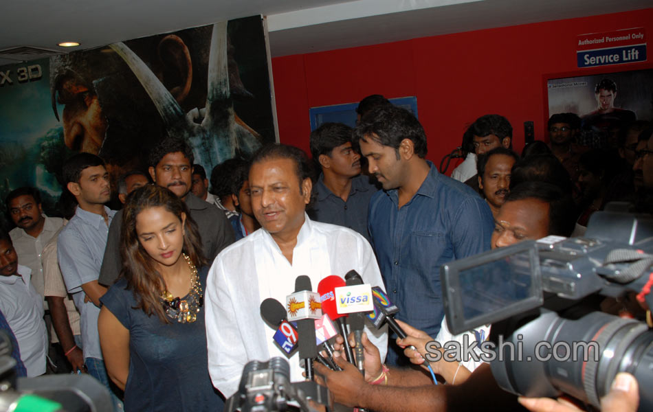 Rowdy team at Imax premier show12