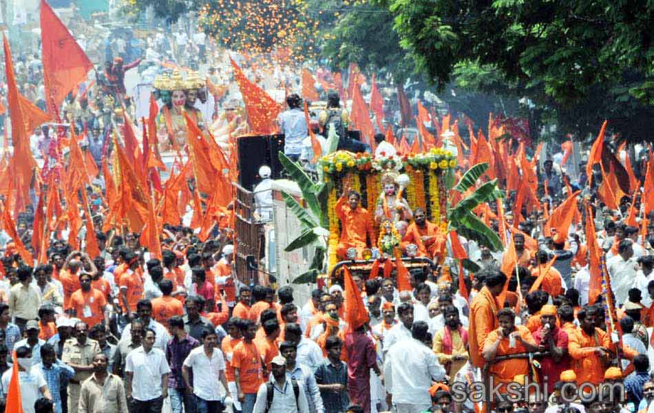 hundred of devotees attend to Hanuman Jayanti celebrations in hyderabad8