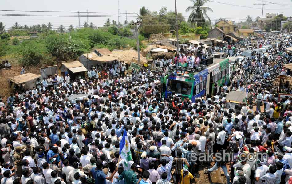 Vijayamma s Janapatham at East Godavari District - Sakshi25