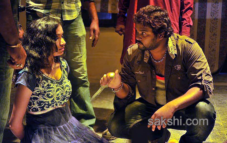 Intelligent Idiots Movie stills - Sakshi7