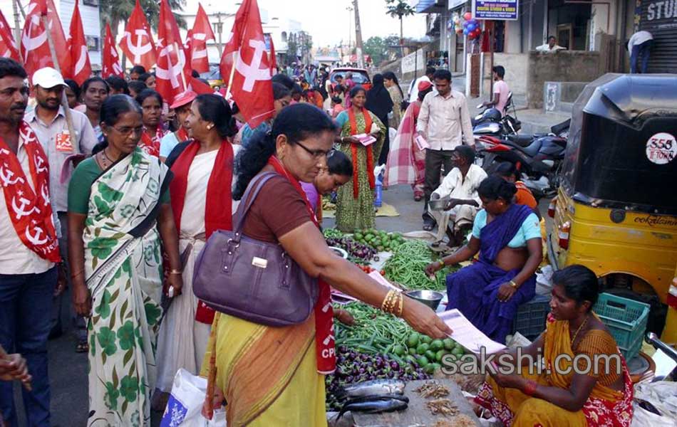 candidates of seemandhra participating with people works during election Campaign - Sakshi15