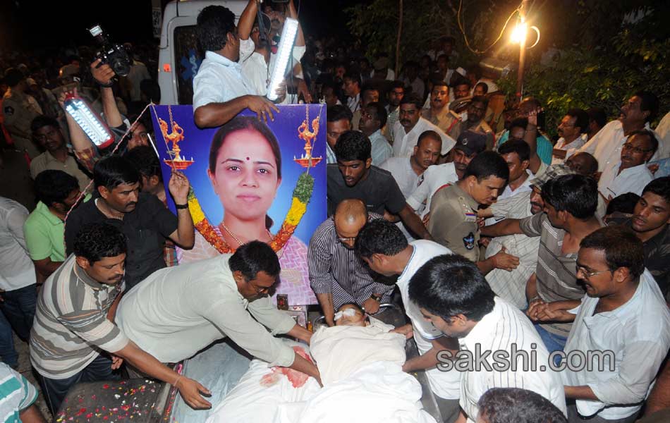 Shobha Nagireddy lies in state  Nandyal10