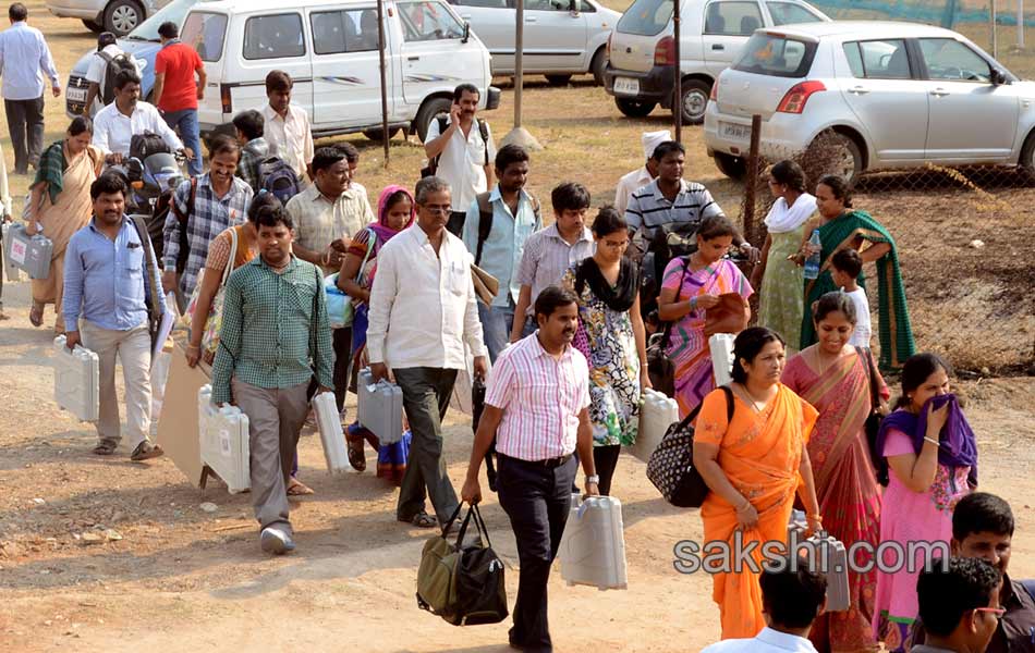 Poling Stations Are Ready In Telangana - Sakshi23