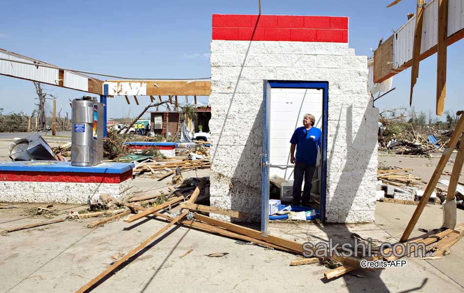 Alabama Mississippi Brace for 2nd Hit as Tornado Toll Reaches6