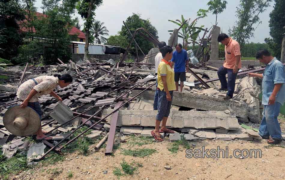 Earth Quake in Thailand9