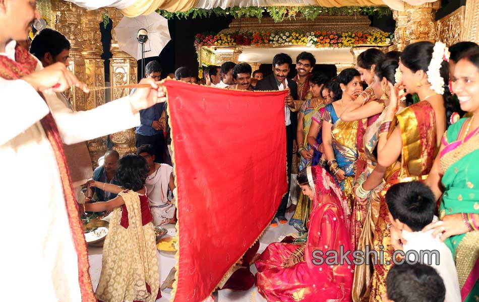 Celebs at Sivaji Raja Daughter Wedding16