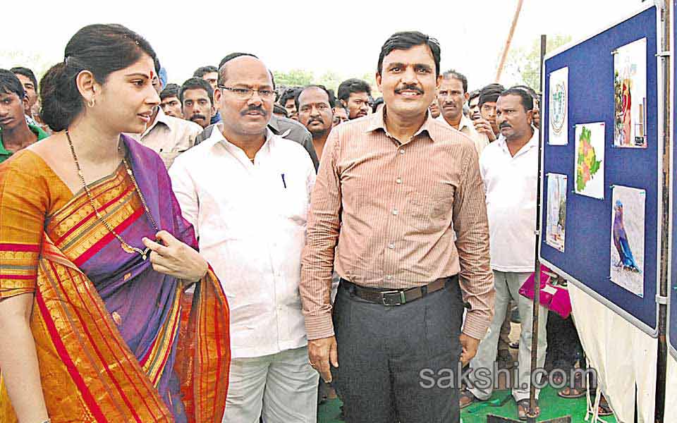 Smitha Sabharwal Crying in T Formation Day Celebrations3