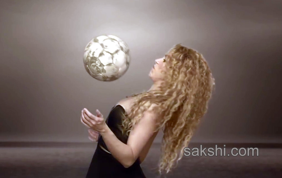 Shakira s la la la song images - Sakshi1