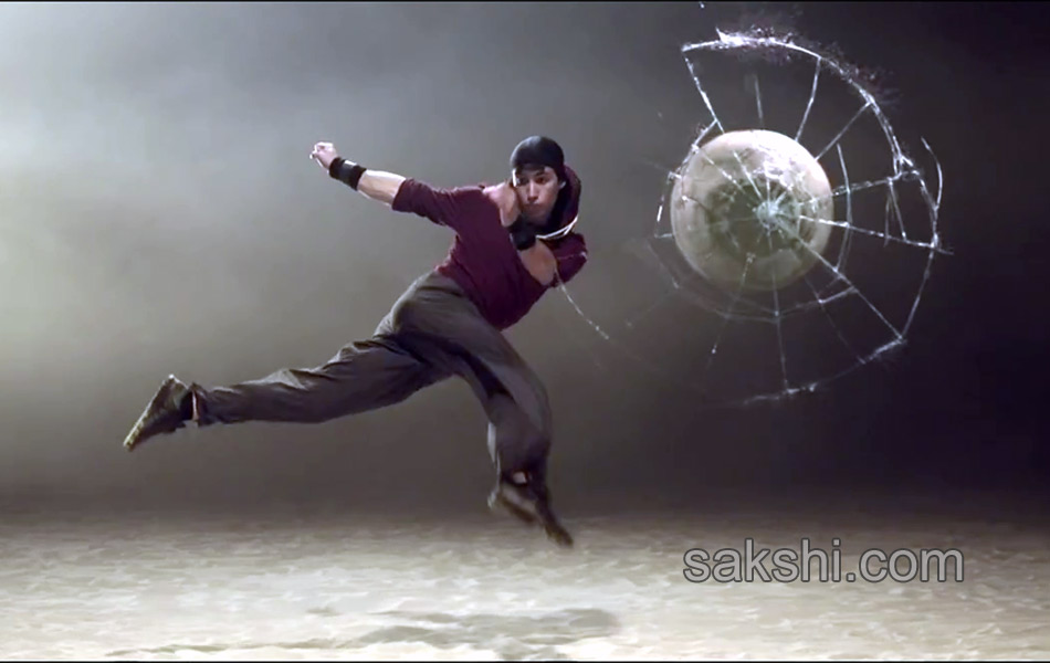 Shakira s la la la song images - Sakshi21