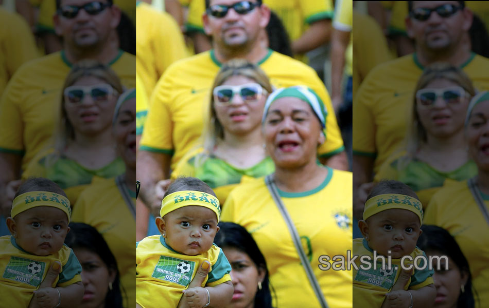 Fans of FIFA 2014 - Sakshi12