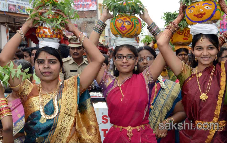 bonala festival celebrations in hyderabad - Sakshi2