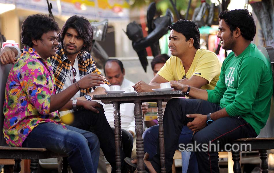 Mirchi Lanti Kurradu Movie Stills - Sakshi13