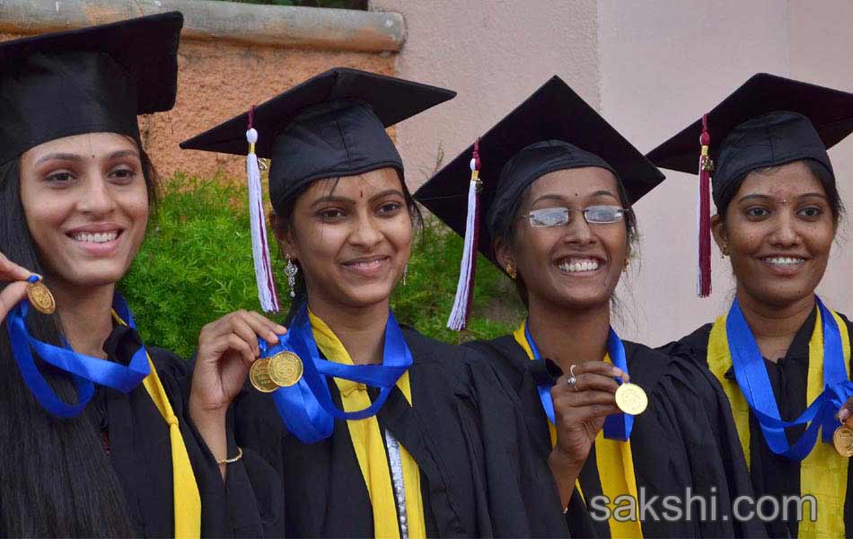 Srinidhi Institute of Science and Technology  convocations in madhapur8