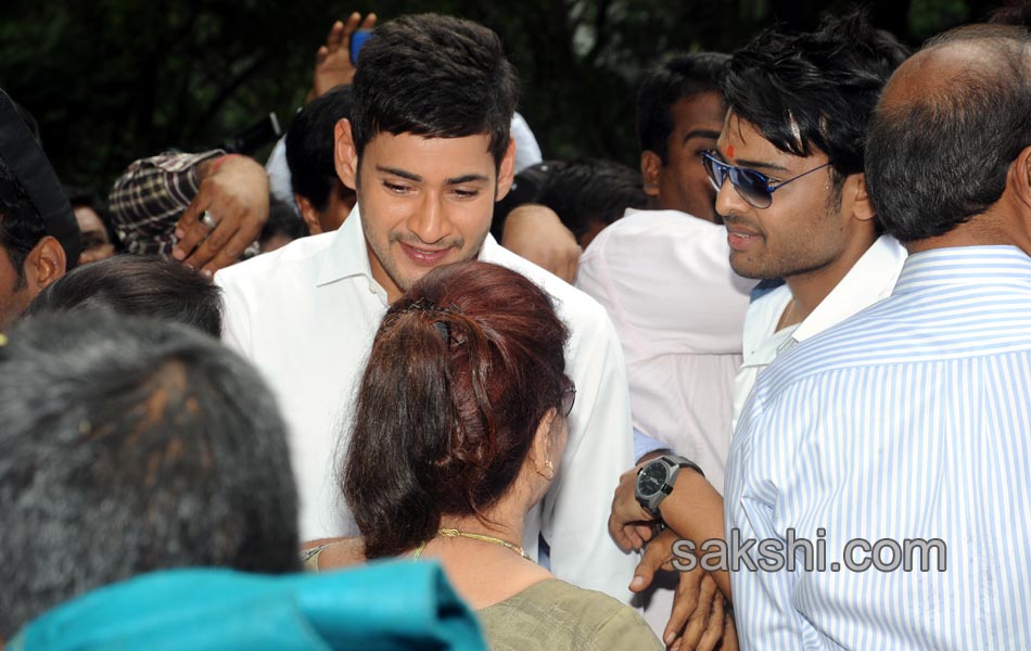 Mahesh Babu launches Naveen Vijay Krishna film6