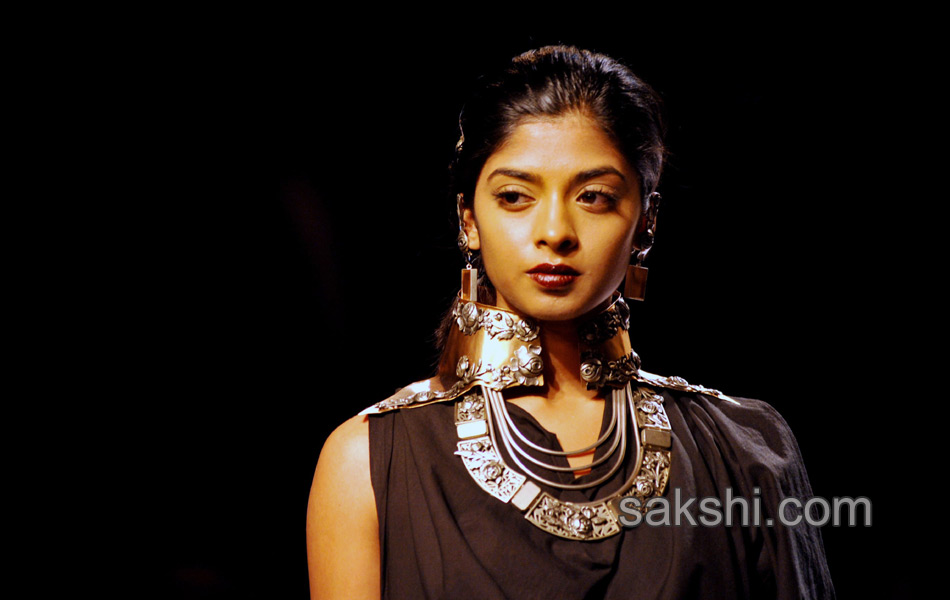 celebrities at last day of lakme fashion week12