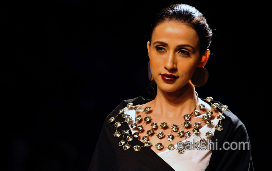 celebrities at last day of lakme fashion week19