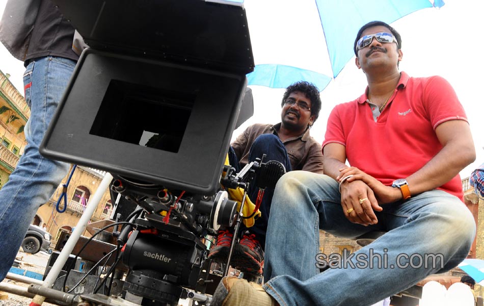 Loukyam Movie Working Stills7