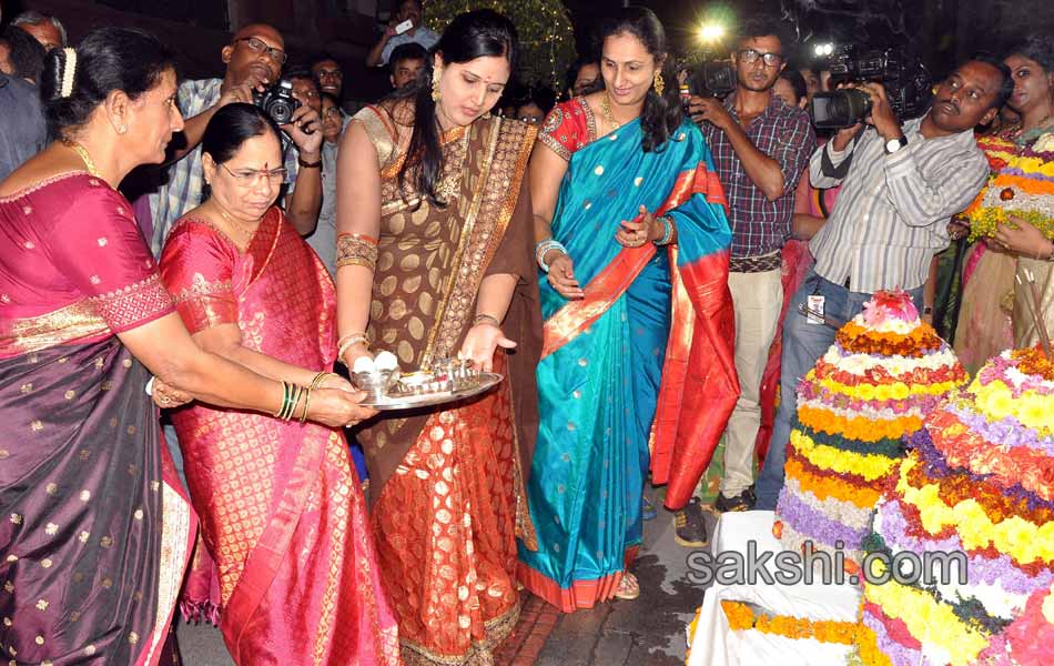 Dasara and Bathukamma festivals celebrate in Telangana10