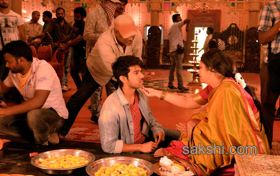 Govindudu Andarivadele Movie working Stills - Sakshi15