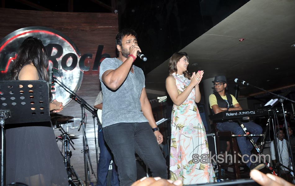 SS Thaman live performance at Hard Rock Cafe in Hyderabad - Sakshi14