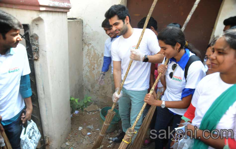 Ram hero in Swachch Bharat8