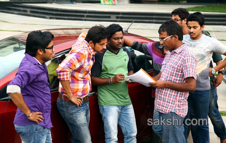 Chakkili Gintha Movie working stills5