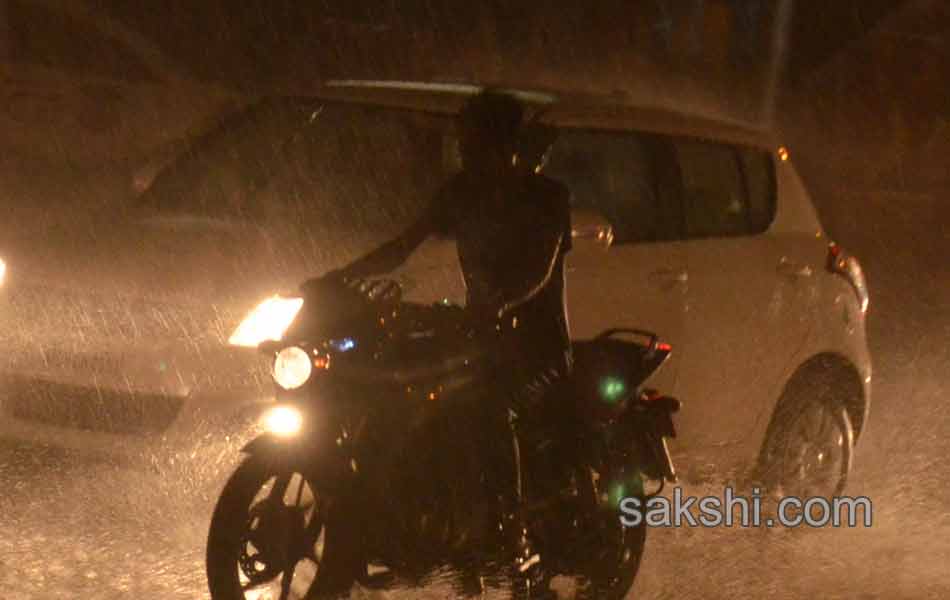 heavy rain in hyderabad - Sakshi7