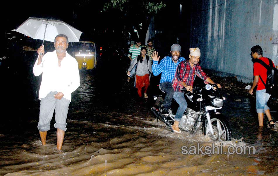 heavy rain in hyderabad - Sakshi14