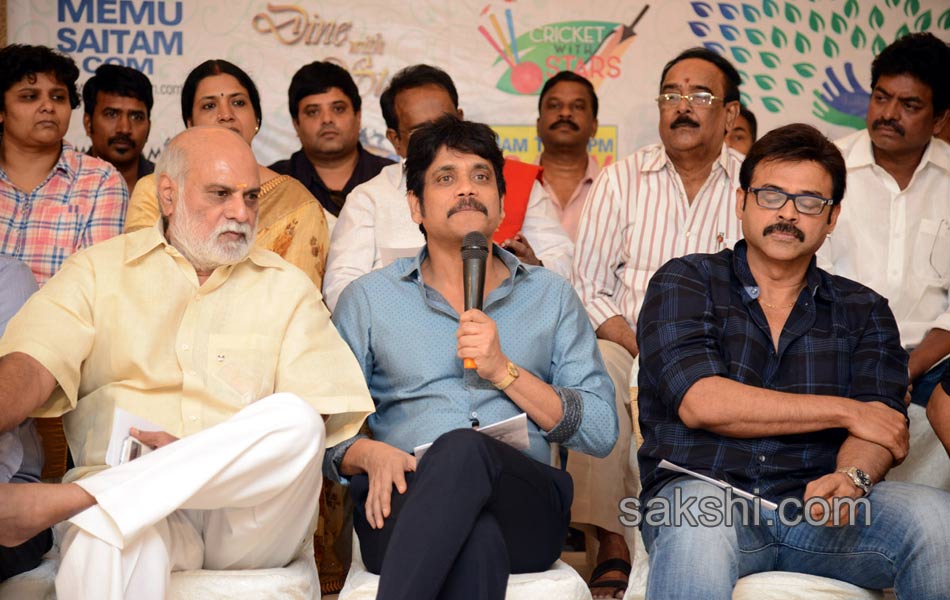 tollywood film industry support to hudhud cyclone victims - Sakshi8