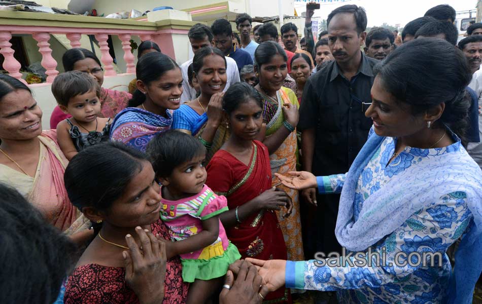 ys sharmila paramarsha yatra comes to an end in mahabubnagar6