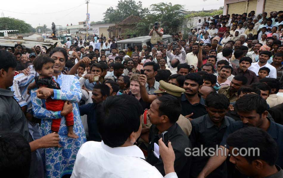  ys sharmila paramarsha yatra comes to an end in mahabubnagar9